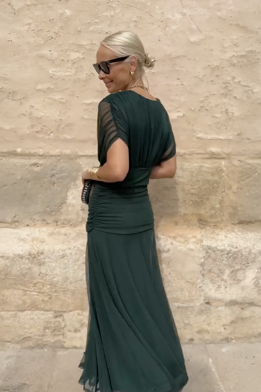 Luisa | Vestido largo elegante con escote en V que realza la silueta