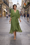 VESTIDO DE CHIFFON CON ESCOTE EN V